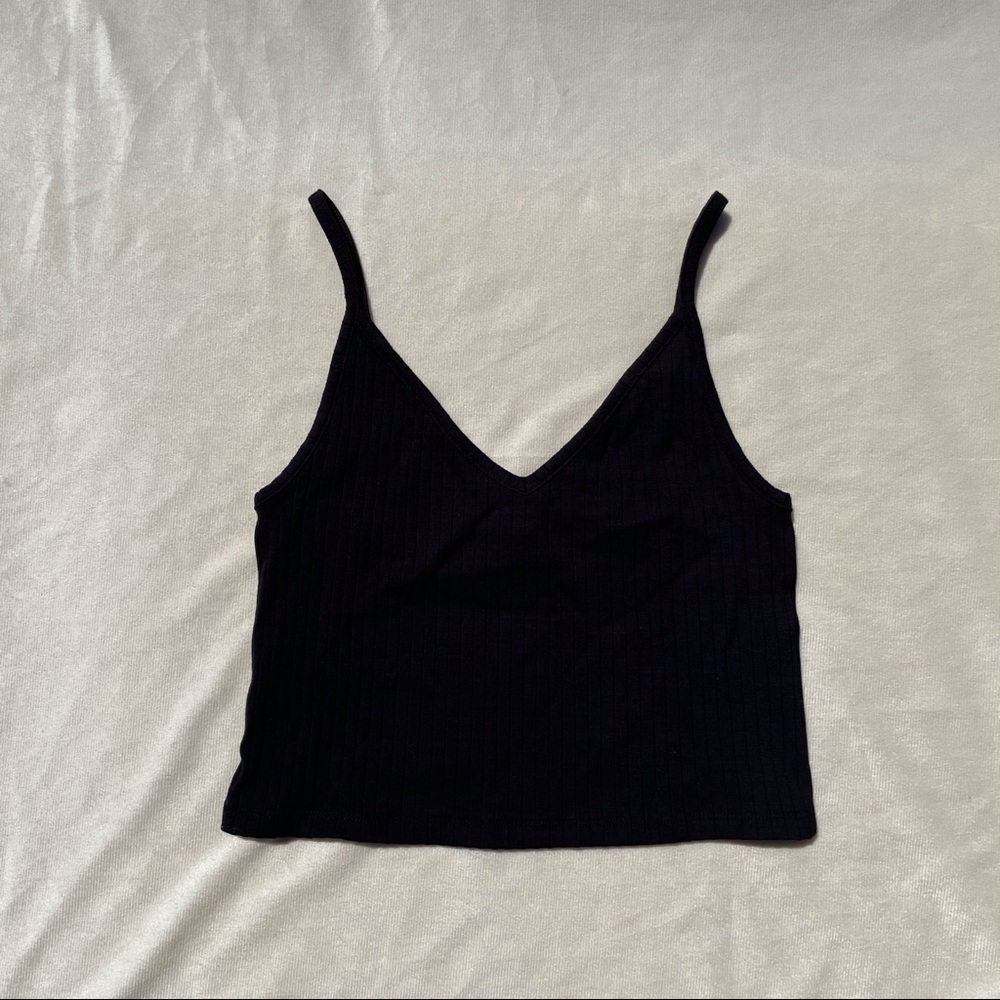 𝅺H&M New With Tags Sleeveless Basic Black Top Size Small
